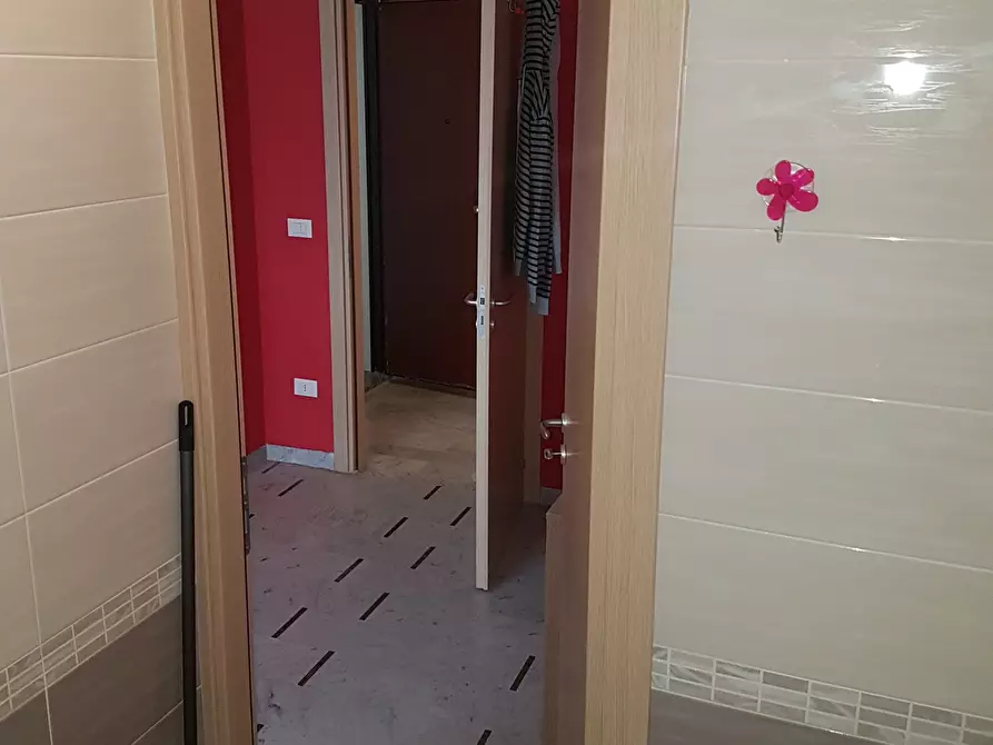 Immagine 6 di Stanza singola in affitto  a Catanzaro