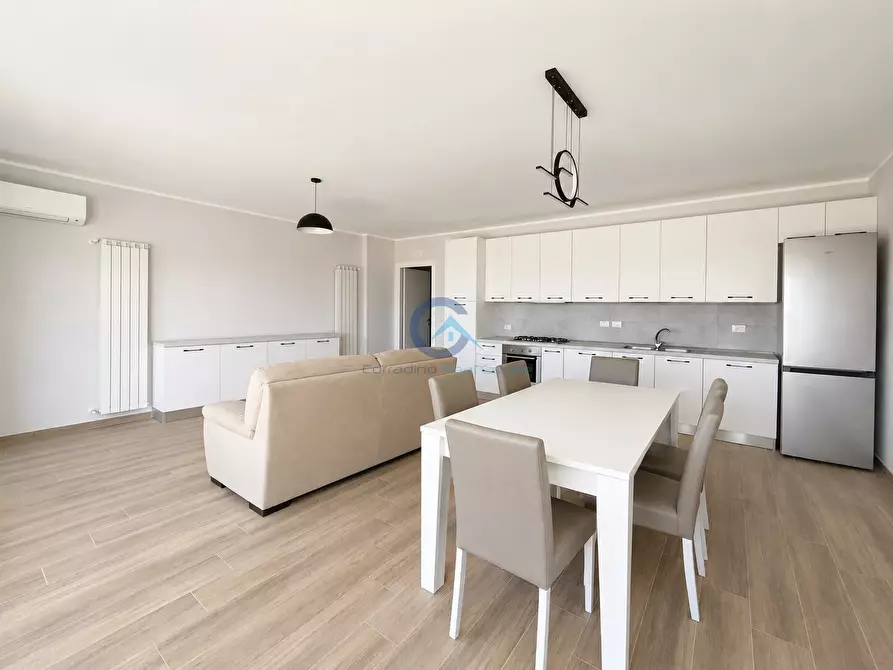 Immagine 3 di Casa bifamiliare in affitto  a Catanzaro