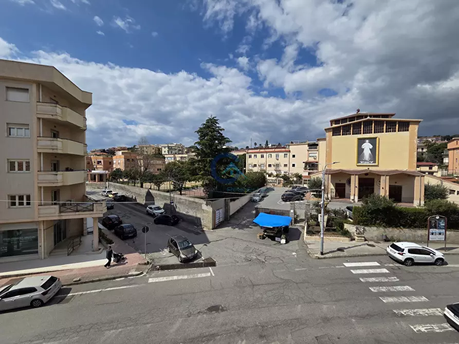 Immagine 5 di Quadrilocale in vendita  in Viale Crotone 66 a Catanzaro