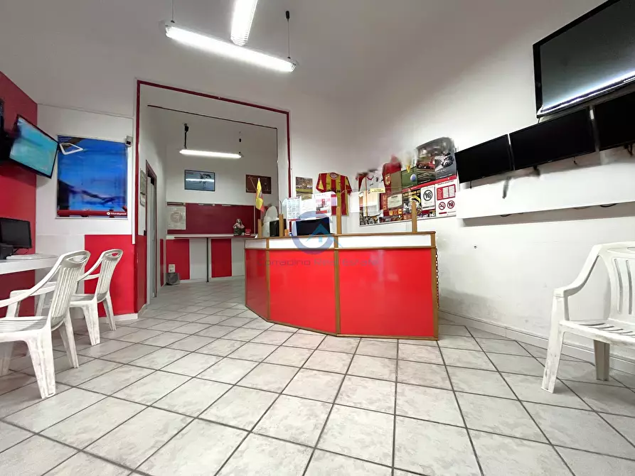 Immagine 3 di Locale commerciale in vendita  in Via Vibo Valentia 11 a Catanzaro