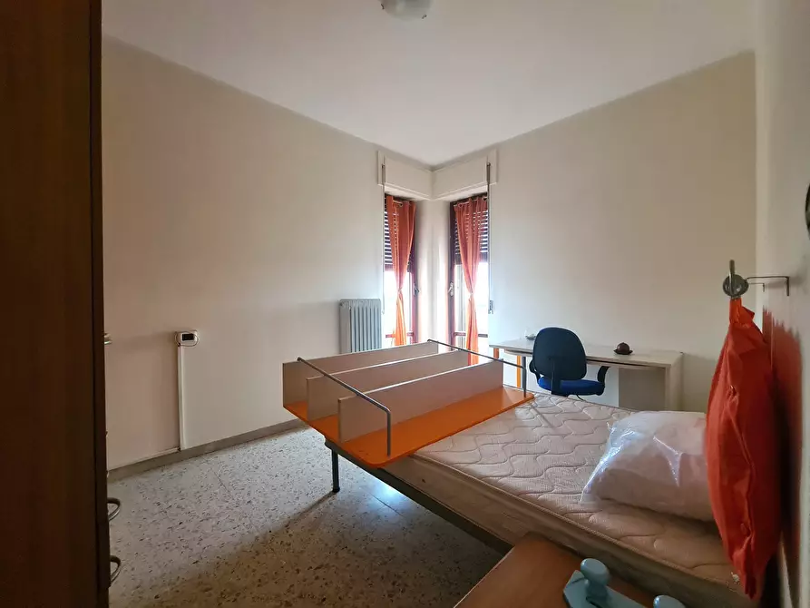 Immagine 13 di Stanza singola in affitto  a Catanzaro