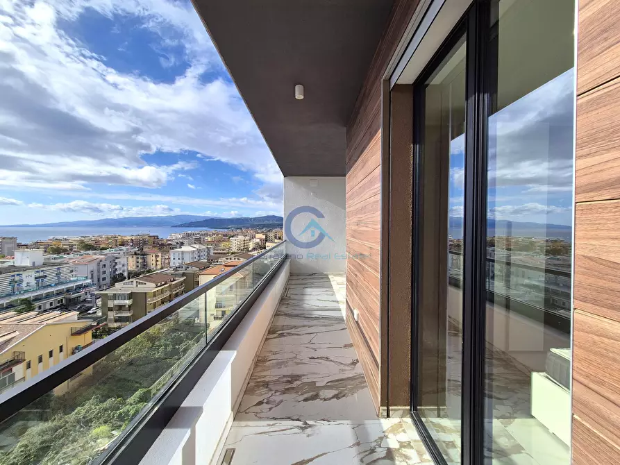 Immagine 1 di Quadrilocale in affitto  a Catanzaro