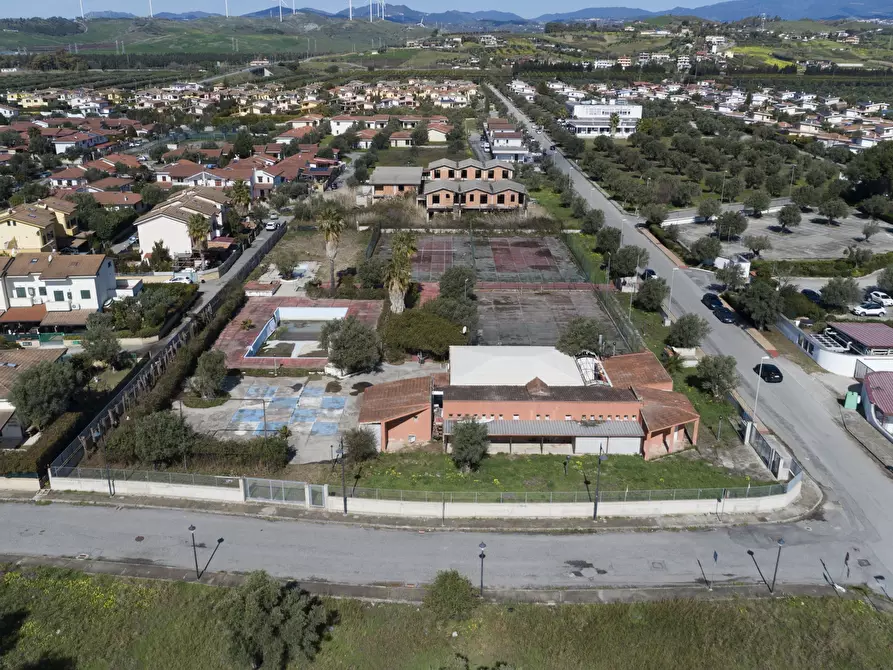 Immagine 2 di Capannone industriale in vendita  in Viale del Turismo 3 a Simeri Crichi