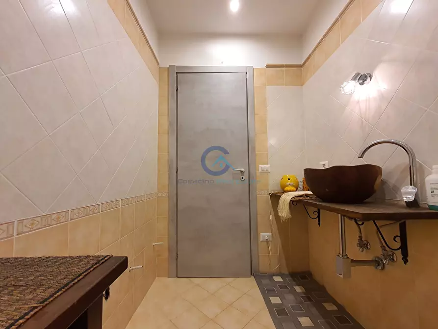 Immagine 12 di Trilocale in affitto  in Viale Fiume Mesima 39 a Catanzaro