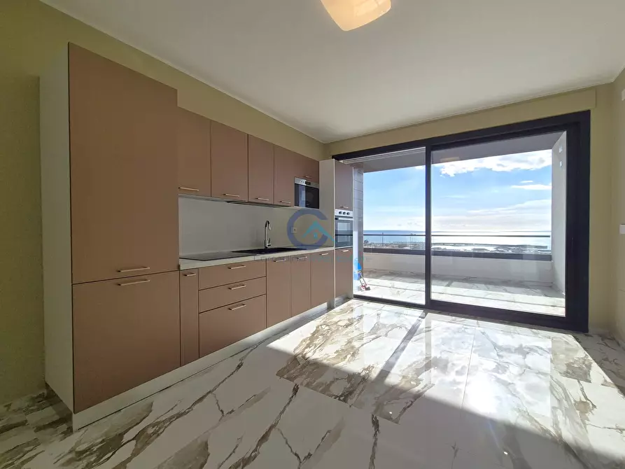 Immagine 3 di Quadrilocale in affitto  a Catanzaro