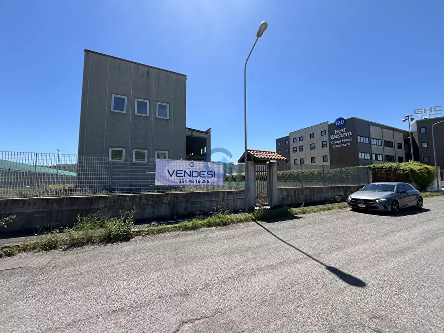Immagine 1 di Attività artigianale in vendita  in Contrada Difesa 16 a Caraffa Di Catanzaro