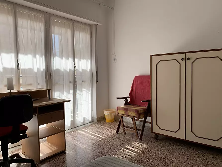 Immagine 10 di Stanza singola in affitto  a Catanzaro