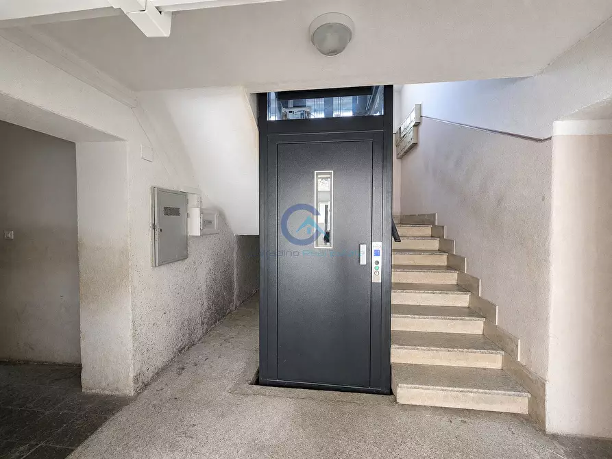 Immagine 23 di Quadrilocale in vendita  in Viale Crotone 66 a Catanzaro
