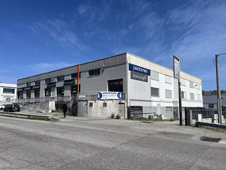 Immagine 4 di Capannone industriale in vendita  in Viale Lucrezia della Valle 46 a Catanzaro