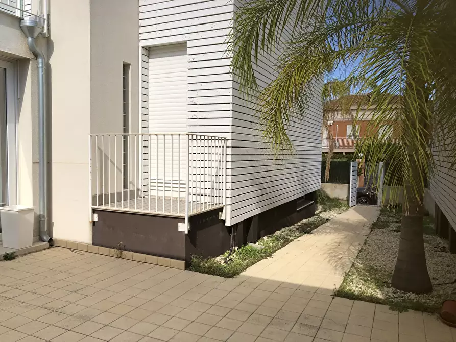 Immagine 19 di Villa in vendita  in VIA GELA a Siracusa