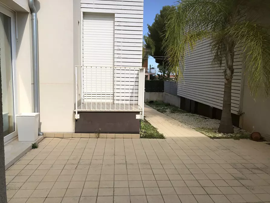 Immagine 28 di Villa in vendita  in VIA GELA a Siracusa