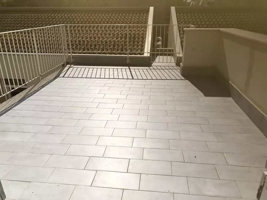 Immagine 5 di Villa in vendita  in VIA GELA a Siracusa