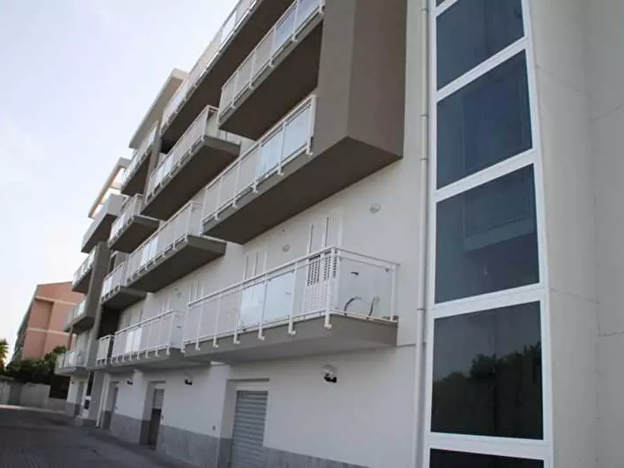 Immagine 4 di Trilocale in vendita  in VIALE SCALA GRECA a Siracusa