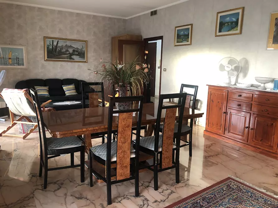 Immagine 11 di Pentalocale in vendita  in CORSO UMBERTO a Siracusa