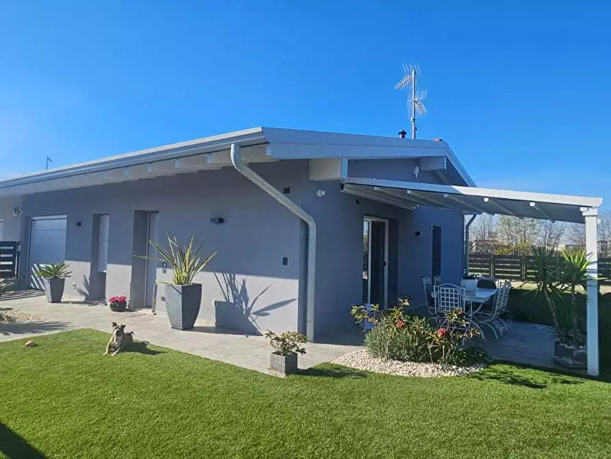 Immagine 2 di Villa in vendita  a Montirone