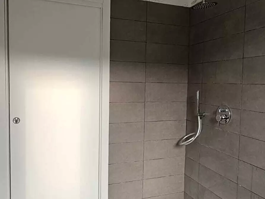 Immagine 11 di Quadrilocale in vendita  in VIA MATTEI a Nuvolera