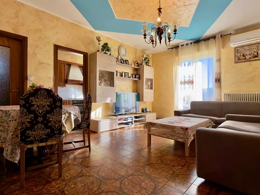 Immagine 3 di Trilocale in vendita  a Castel Mella