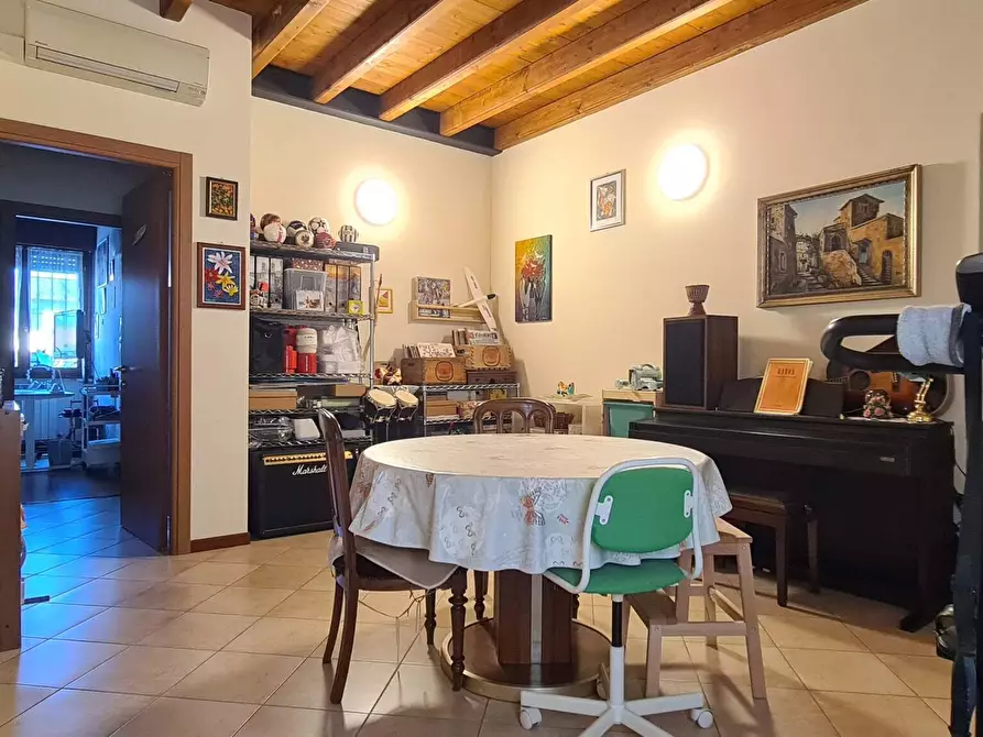 Immagine 4 di Trilocale in vendita  a Brescia