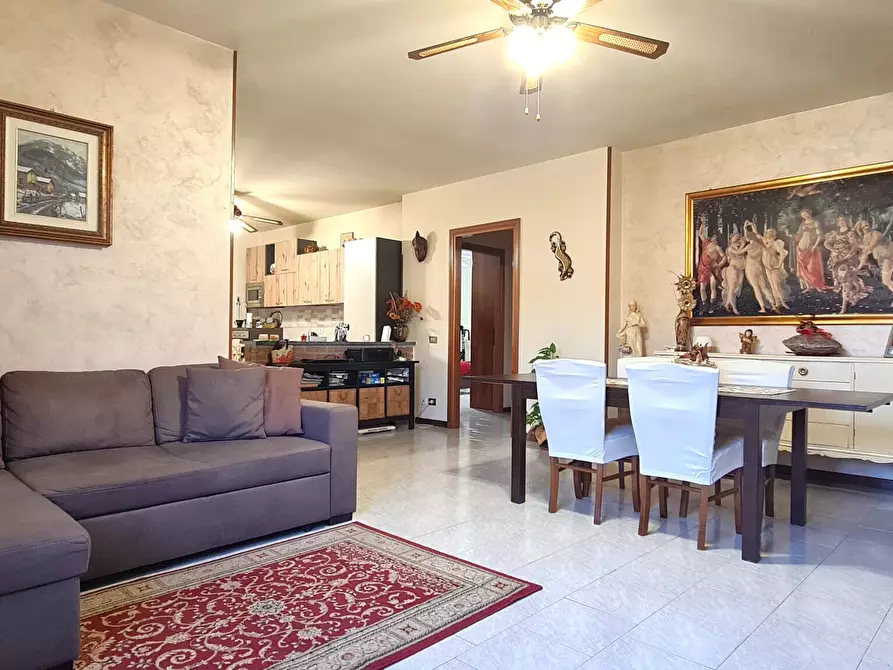 Immagine 15 di Villa in vendita  in Via GUGLIELMO  MARCONI a Borgosatollo