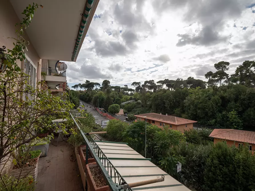 Immagine 29 di Pentalocale in vendita  in Via Nerola 16 a Roma