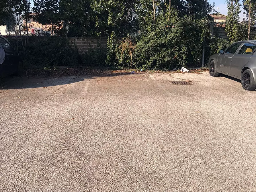 Immagine 2 di Garage in vendita  in Via San Sebastiano 2 a Fiano Romano