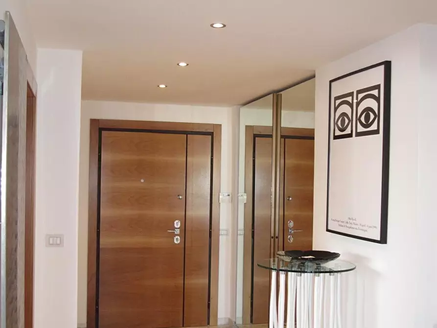 Immagine 3 di Trilocale in vendita  in Via Pietro Mascagni a Roma