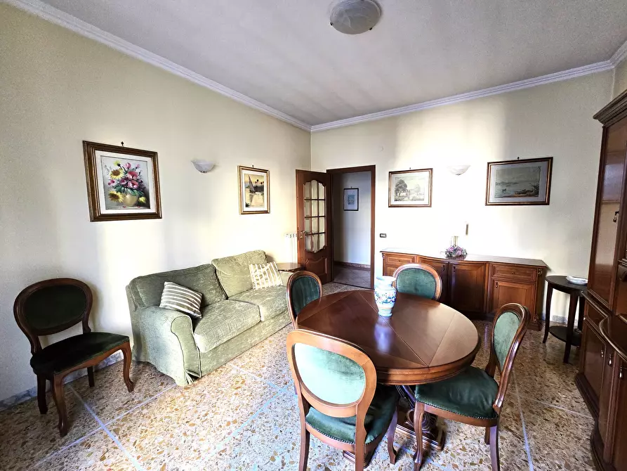 Immagine 5 di Bilocale in vendita  in Via Val Savio 8 a Roma