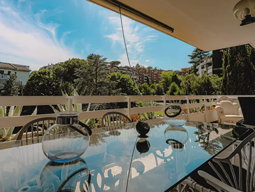 Immagine 27 di Pentalocale in vendita  in Via Misurina a Roma