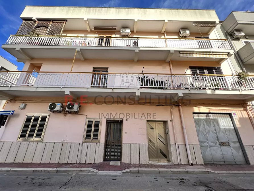 Immagine 2 di Pentalocale in vendita  in Via Pescara 61 a Grottaglie