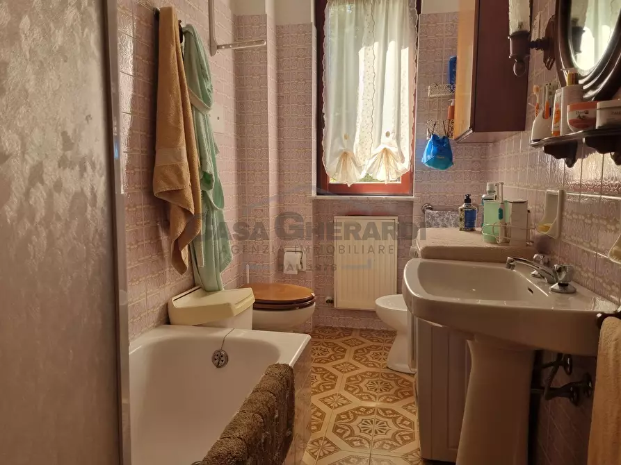 Immagine 23 di Trilocale in vendita  in Via Centro 4 a Zogno