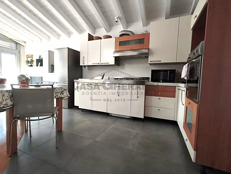 Immagine 13 di Bilocale in vendita  in Via G. Mazzini 1/b a Ponte San Pietro