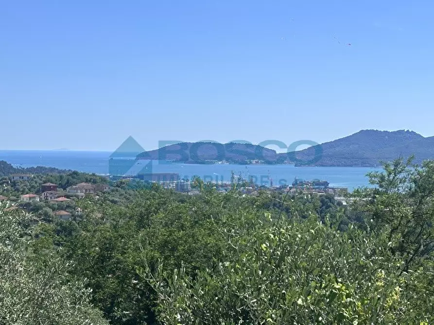 Immagine 1 di Casa bifamiliare in vendita  in Via XX Gennaio 1945 a La Spezia