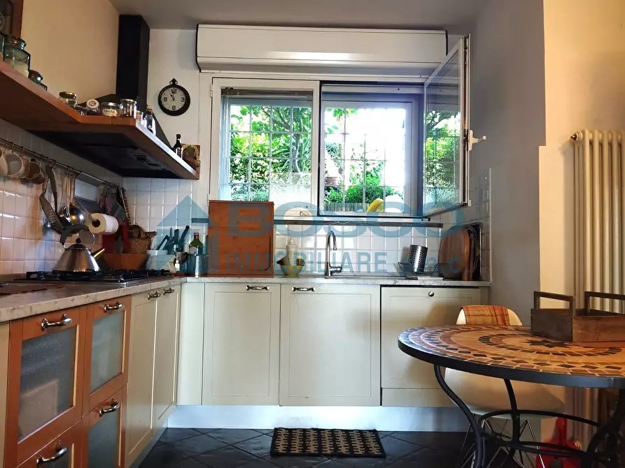 Immagine 16 di Pentalocale in vendita  in Costa di Murlo a La Spezia