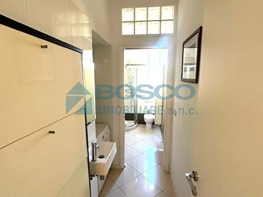 Immagine 16 di Pentalocale in vendita  in Via S. Erasmo a La Spezia