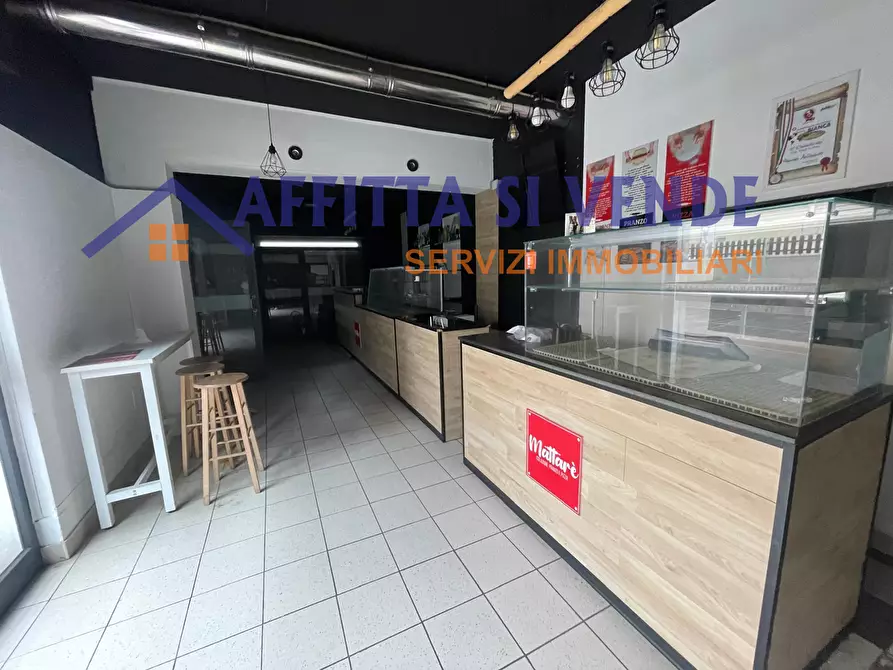 Immagine 28 di Locale commerciale in affitto  in Via Europa 46 a Siracusa