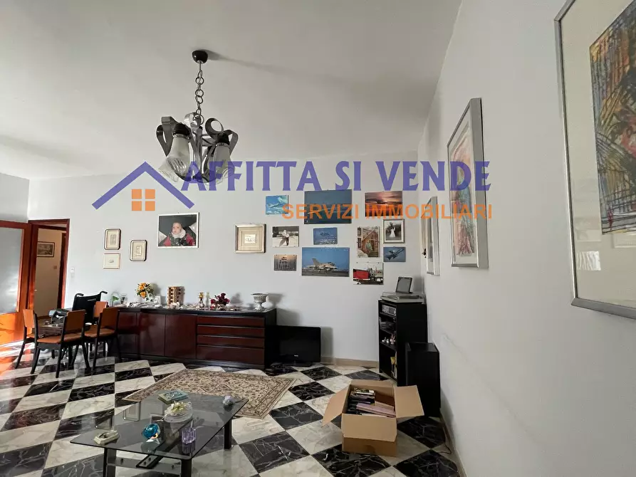 Immagine 20 di Pentalocale in vendita  in Via Paternò 81 a Siracusa