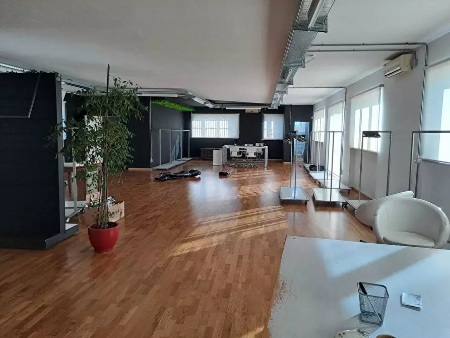 Immagine 14 di Laboratorio in vendita  in via pietro nenni a Pescara