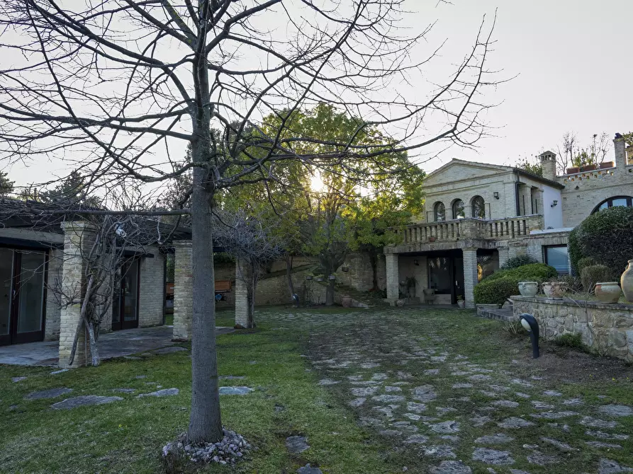 Immagine 36 di Villa in vendita  a Santa Maria Imbaro