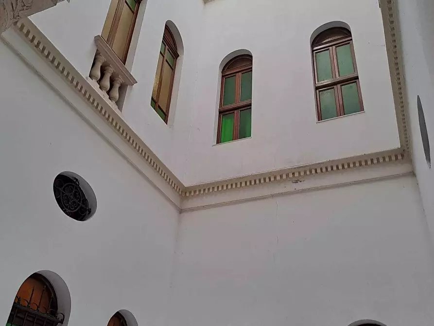 Immagine 6 di Ufficio in vendita  a Pescara