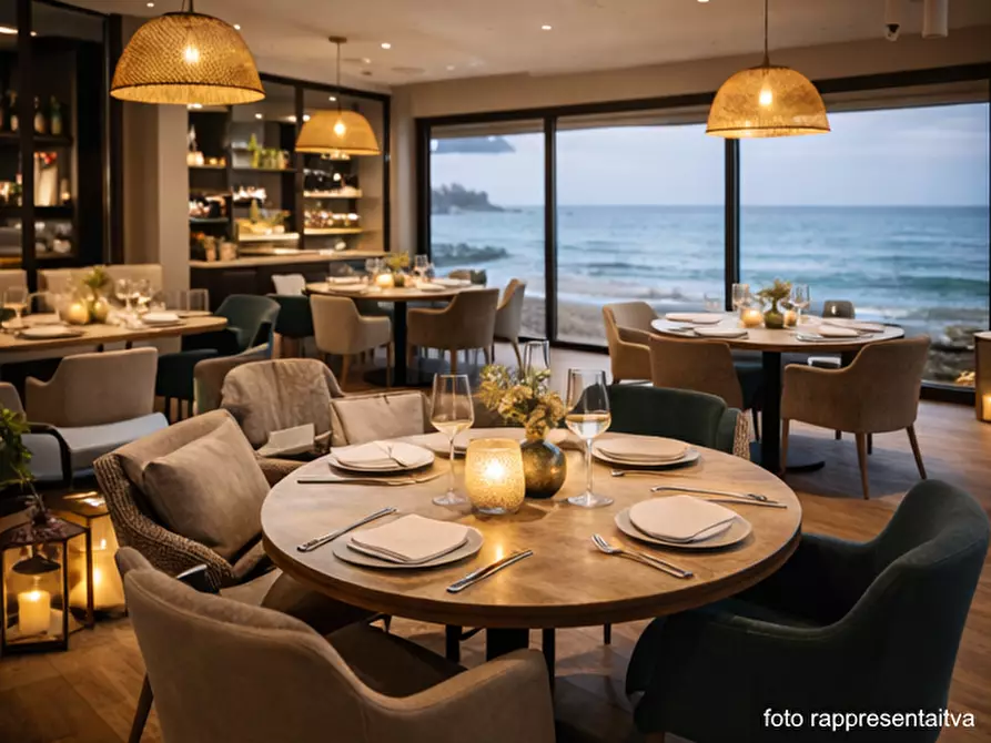 Immagine 1 di Bar / Ristorante in vendita  a Rapallo