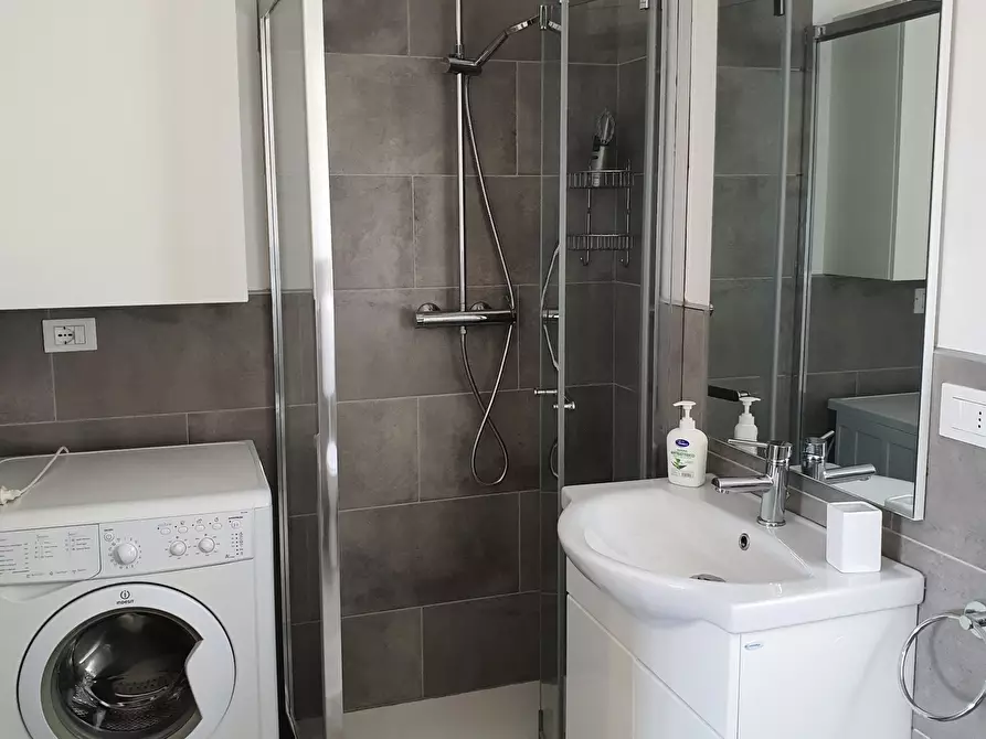 Immagine 15 di Trilocale in vendita  a Rapallo