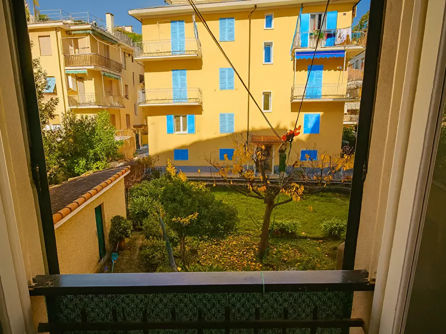 Immagine 15 di Quadrilocale in affitto  a Rapallo