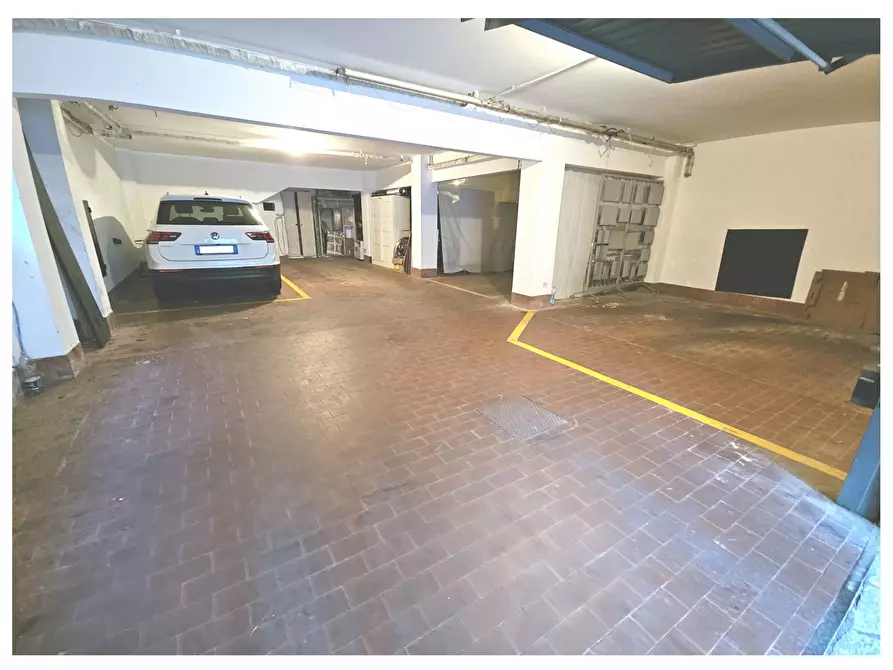 Immagine 7 di Garage in vendita  a Santa Margherita Ligure