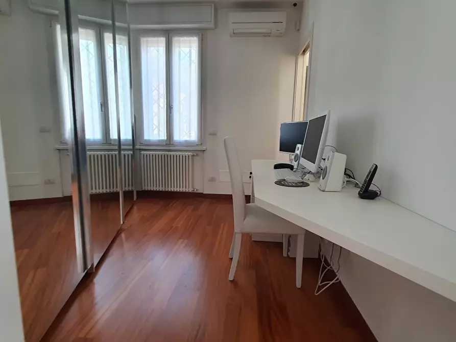 Immagine 33 di Attico in vendita  a Rapallo