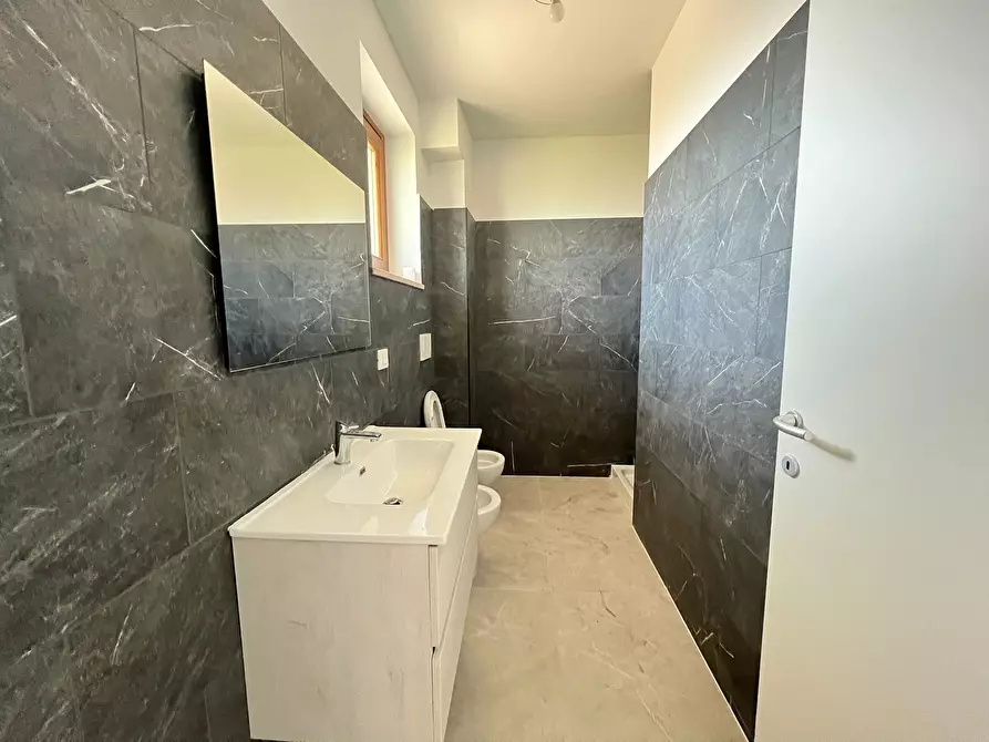 Immagine 6 di Bilocale in vendita  a Capena