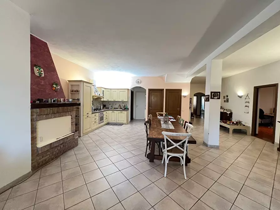 Immagine 11 di Villa in vendita  a Fiano Romano