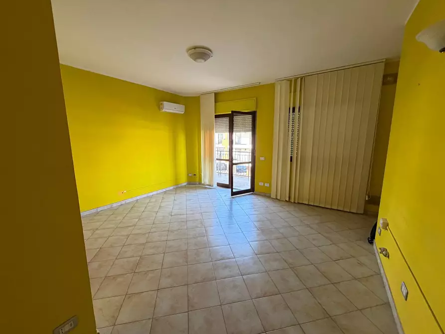 Immagine 8 di Ufficio in affitto  a Fiano Romano