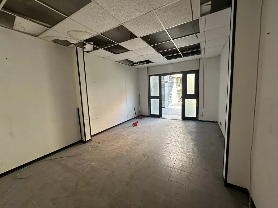 Immagine 5 di Ufficio in affitto  in Via Monte Giberto 133 a Roma