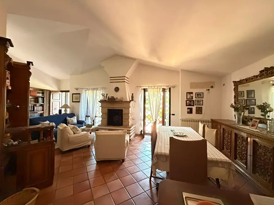 Immagine 4 di Casa indipendente in vendita  a Fiano Romano