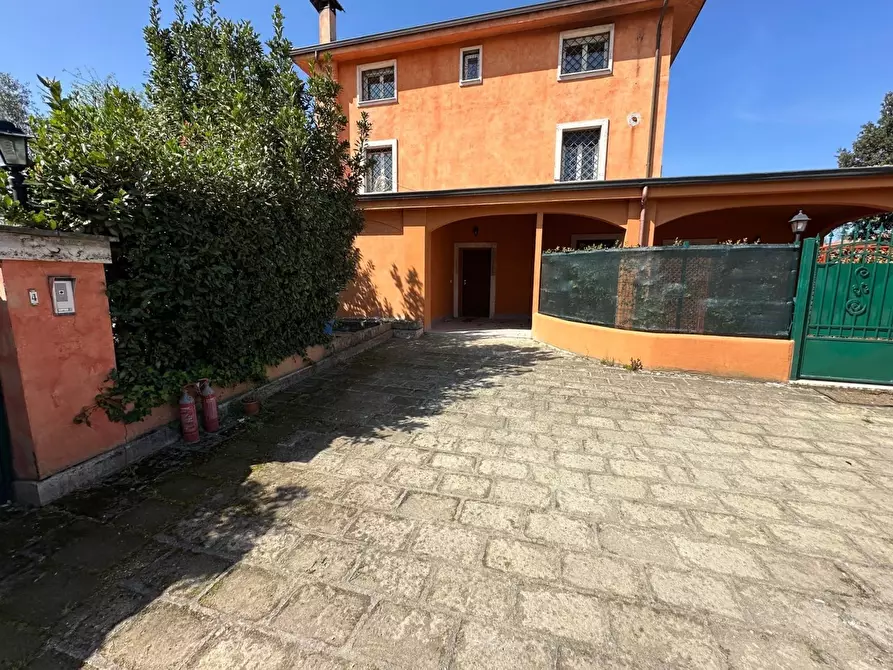 Immagine 19 di Trilocale in vendita  in Via Tiberina 13 a Castelnuovo Di Porto